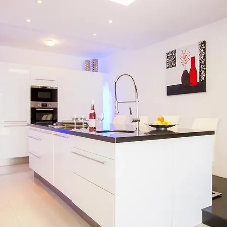 Vila Playa Blanca Sleeps 6 Pool Air Con Wifi *