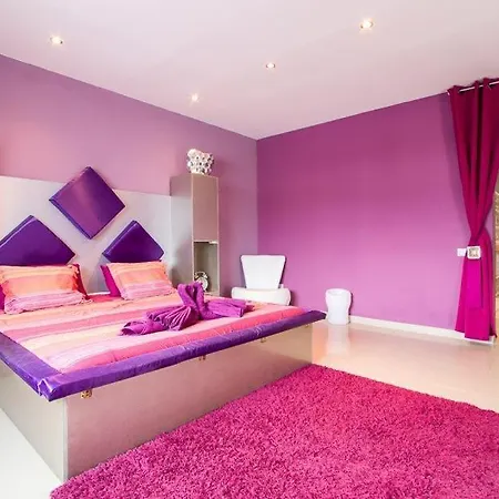 Playa Blanca Sleeps 6 Pool Air Con Wifi *